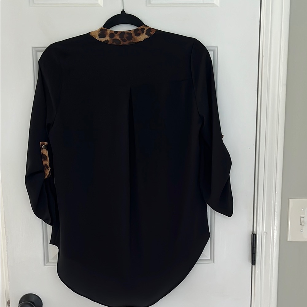 Karlie Black Relaxed Blouse with Mandarin Collar - Picture 7 of 8